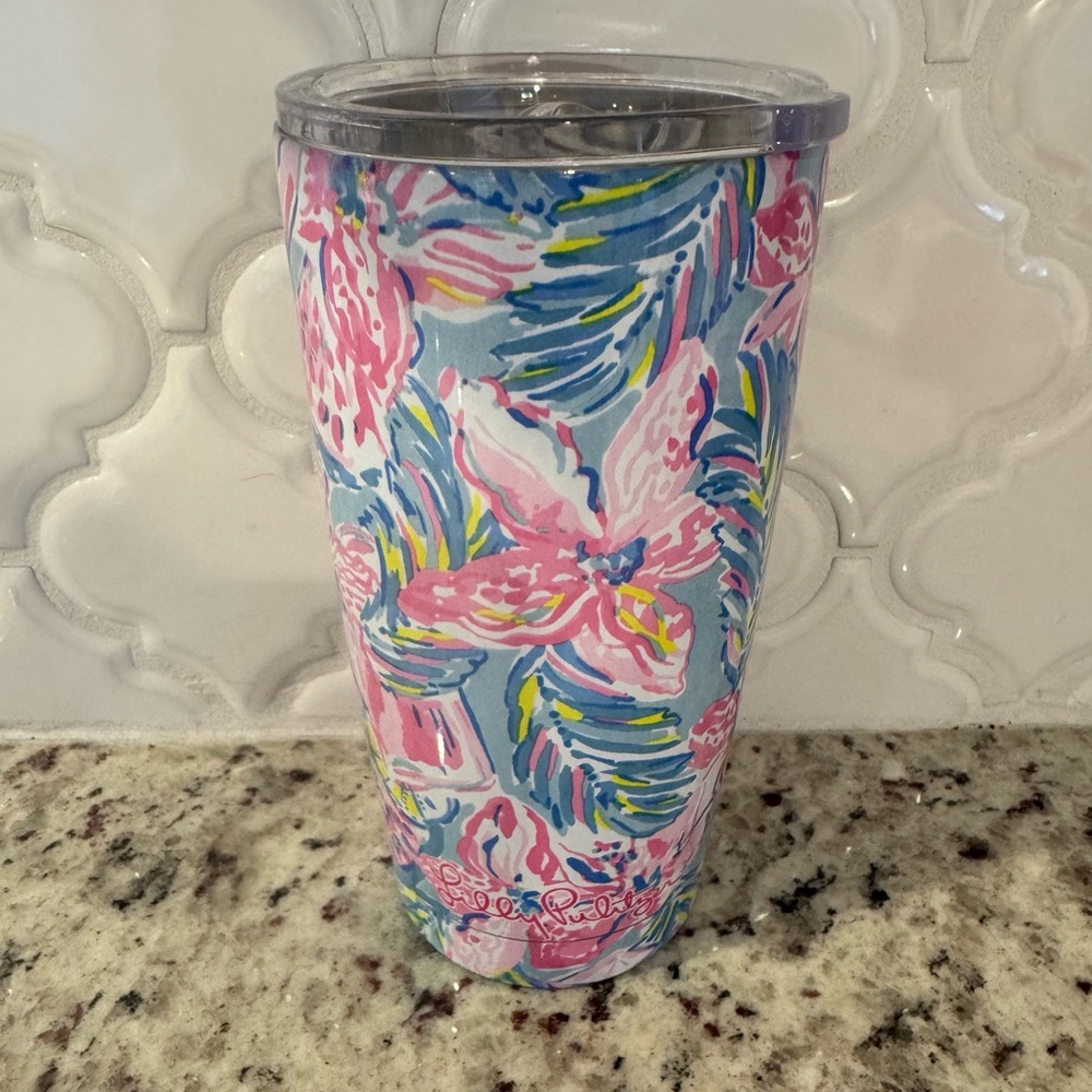 New without box Lilly Pulitzer 20oz Travel Tumbler